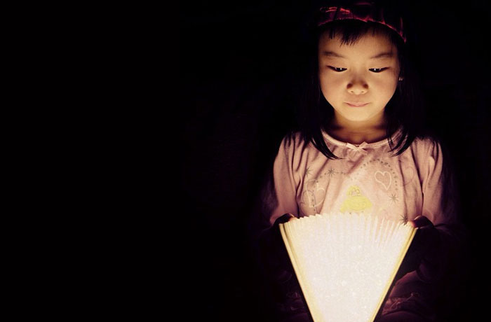 Hello Lumio Lamp - Cover