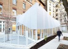 The Ep&eacute;e de Bois nursery asked h2o Architectes to renovate and extend its existing facility into a courtyard surrounded by buildings of different styles and periods