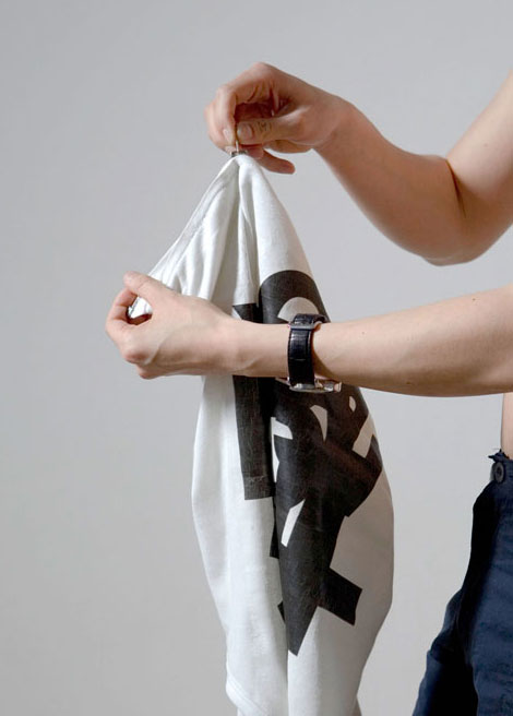 bag t-shirt by Martin Ku 3