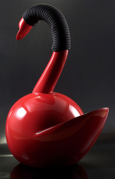 Cigno teapot by Adam Hammerman 2