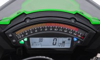 Kawasaki-Ninja-ZX-10R-4