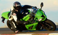 Kawasaki-Ninja-ZX-10R-7