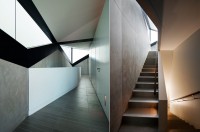 Pitched-Roof-House-by-Chenchow-Little-9