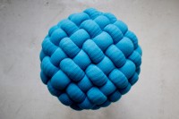 Knit-stools-by-Claire-Anne-O’Brian-7