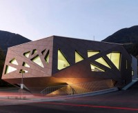 Community Centre by Machné Architekten