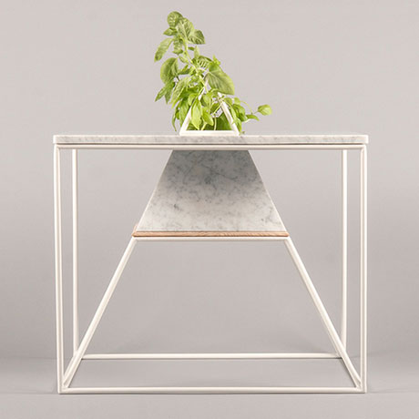 A table that stands out from the ordinary coffee table - cover
