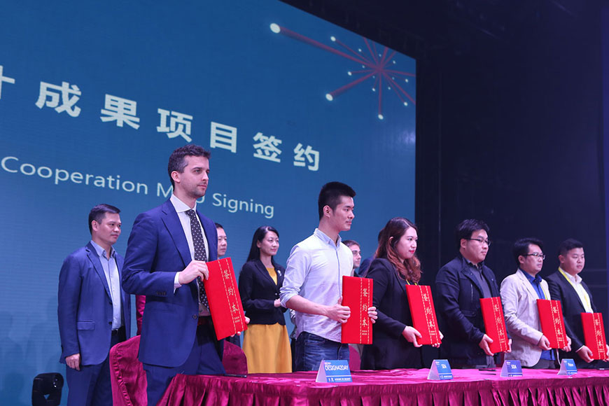 signing-ceremony-design42day-sida