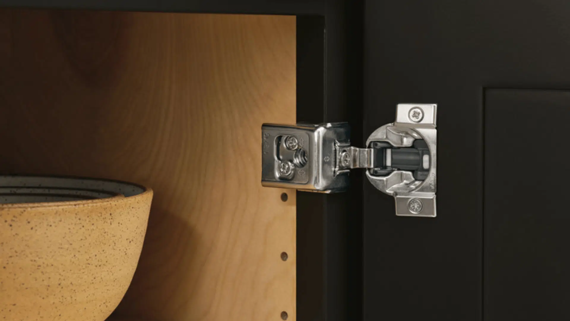 Full Overlay Cabinet Hinge