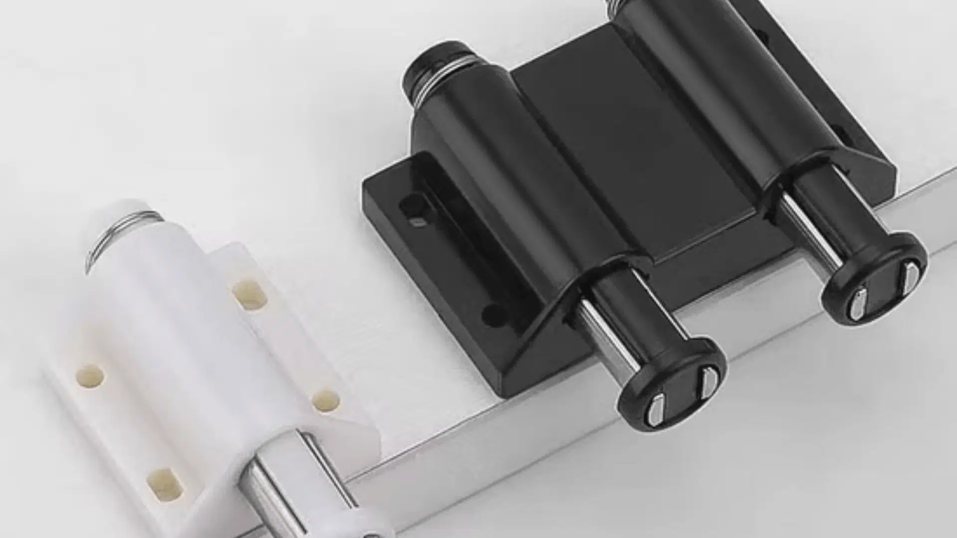 Magnetic Hinge