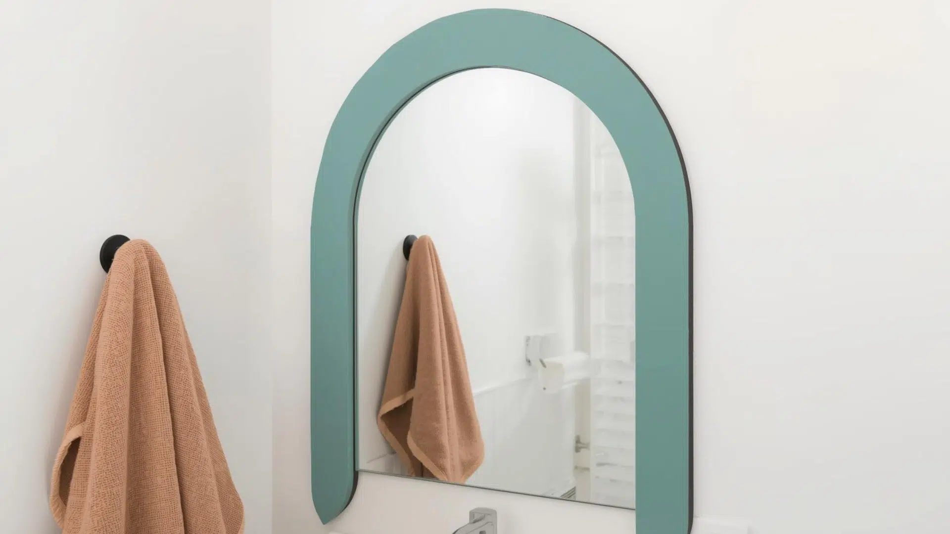 Paint A Shape Behind The Mirror