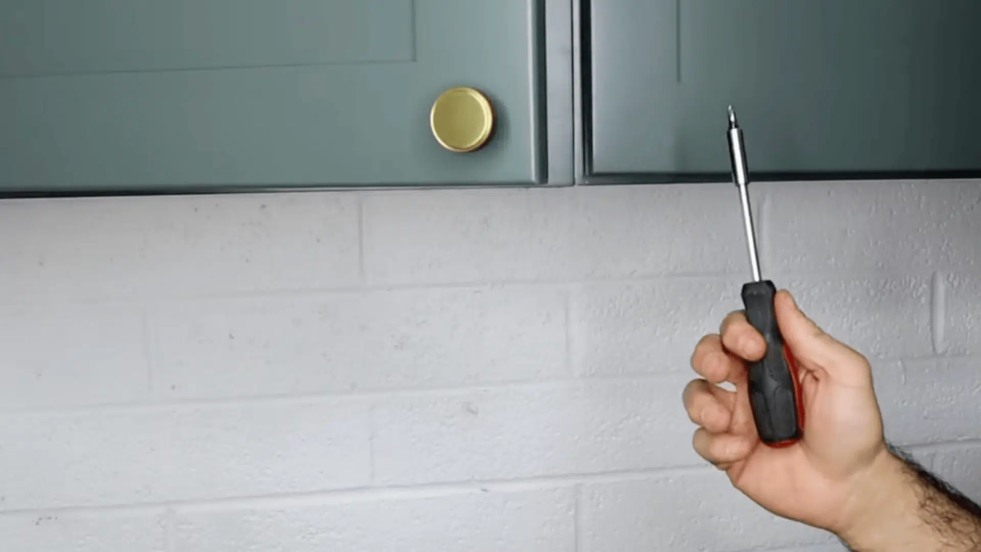 Single-Hole Knob Placement on Doors